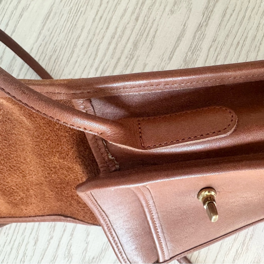 Vintage Coach “Scooter Bag” in British Tan — Style #9893 — AS IS - Picture 13 of 16